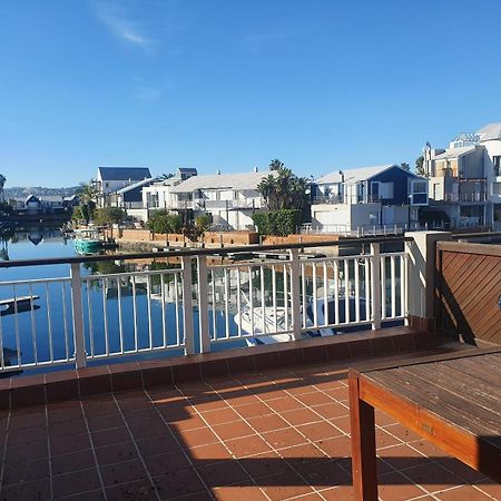 Knysna Quays Waterfront Accomodation Eksteriør bilde